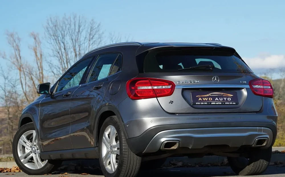 Poza 4 Mercedes-Benz GLA 220 d 4Matic 7G-DCT Urban
