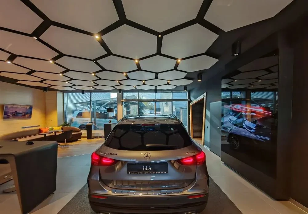 Poza 12 Mercedes-Benz GLA 200 d 4MATIC Aut.