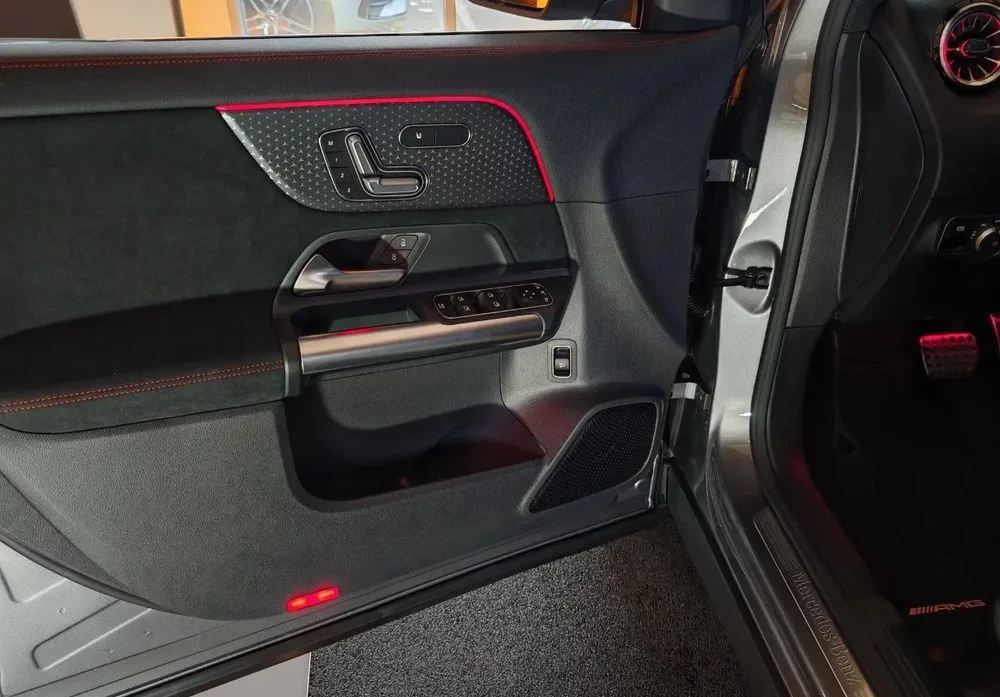 Poza 15 Mercedes-Benz GLA 200 d 4MATIC Aut.