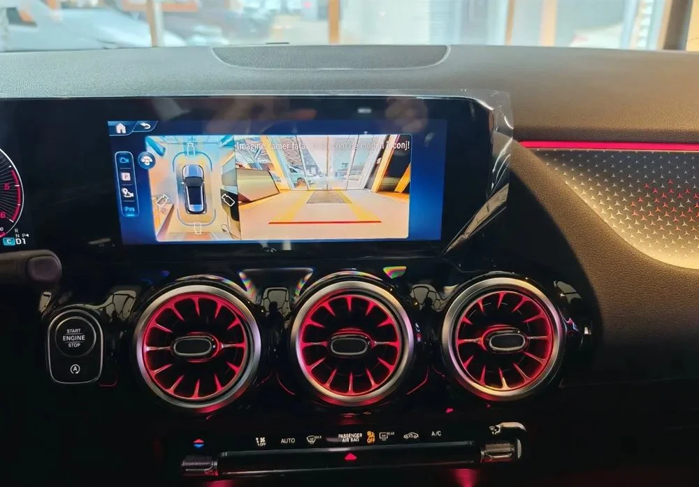 Poza 23 Mercedes-Benz GLA 200 d 4MATIC Aut.