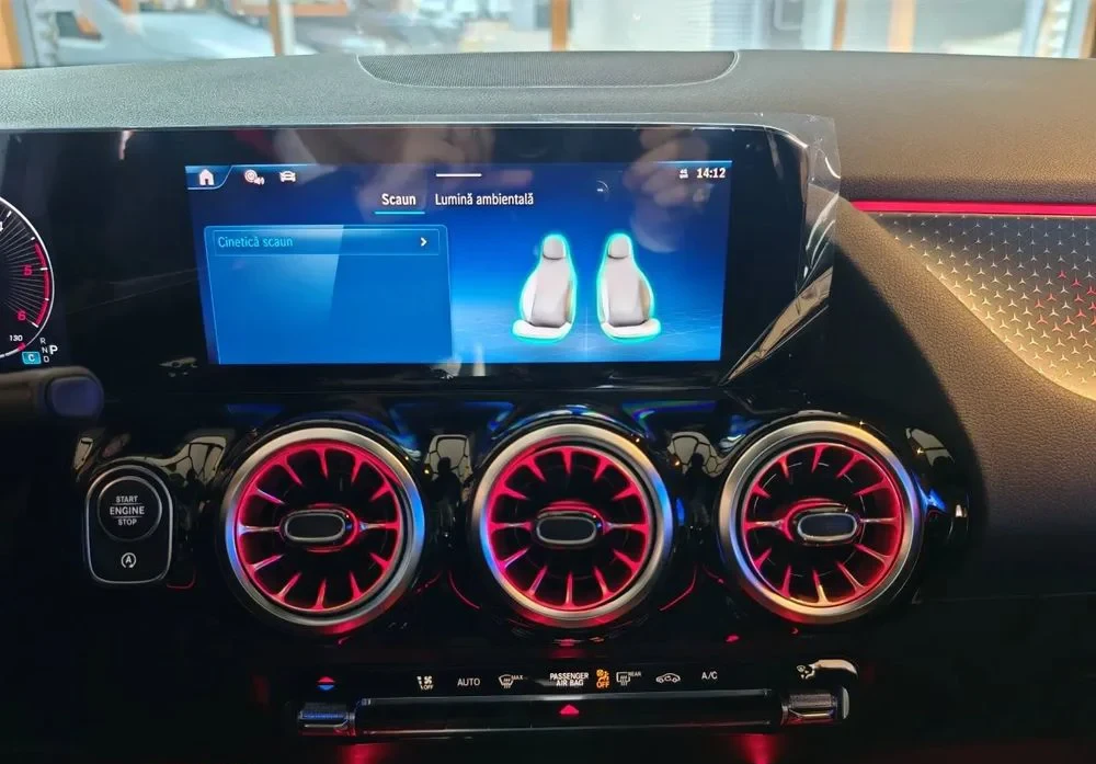 Poza 24 Mercedes-Benz GLA 200 d 4MATIC Aut.