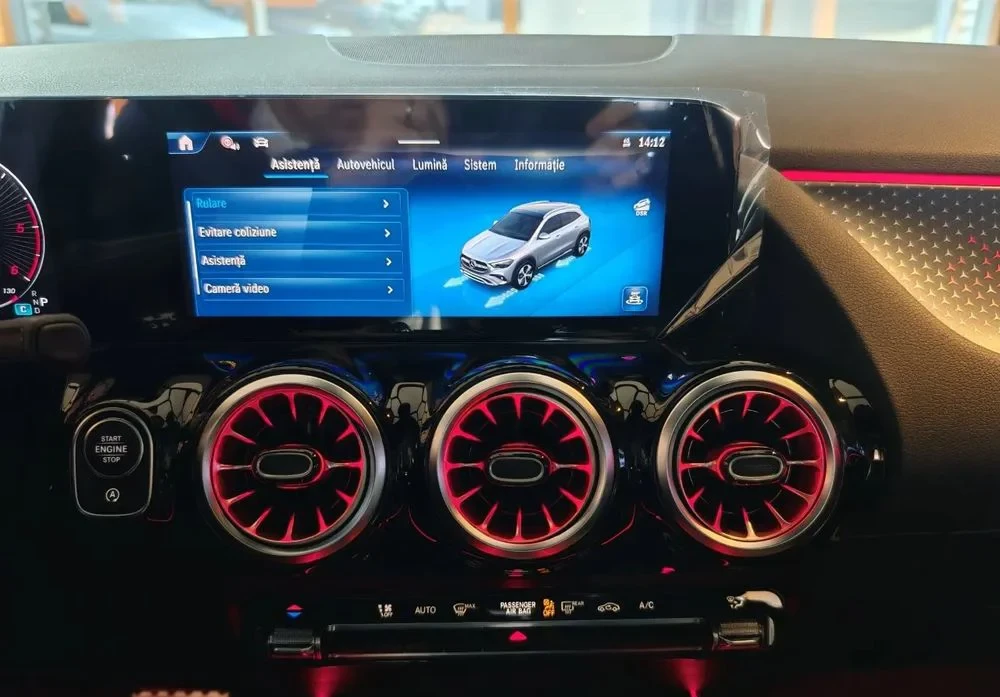 Poza 26 Mercedes-Benz GLA 200 d 4MATIC Aut.