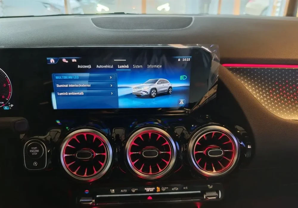 Poza 28 Mercedes-Benz GLA 200 d 4MATIC Aut.