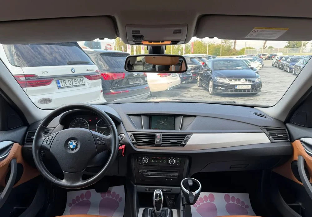 Poza 10 BMW X1 xDrive18d Aut.