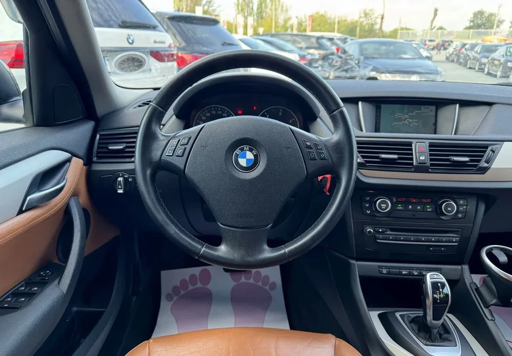 Poza 11 BMW X1 xDrive18d Aut.