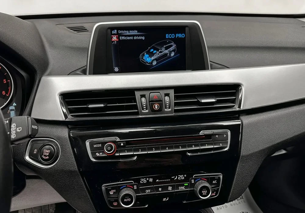 Poza 30 BMW X1 xDrive18d Aut. Advantage