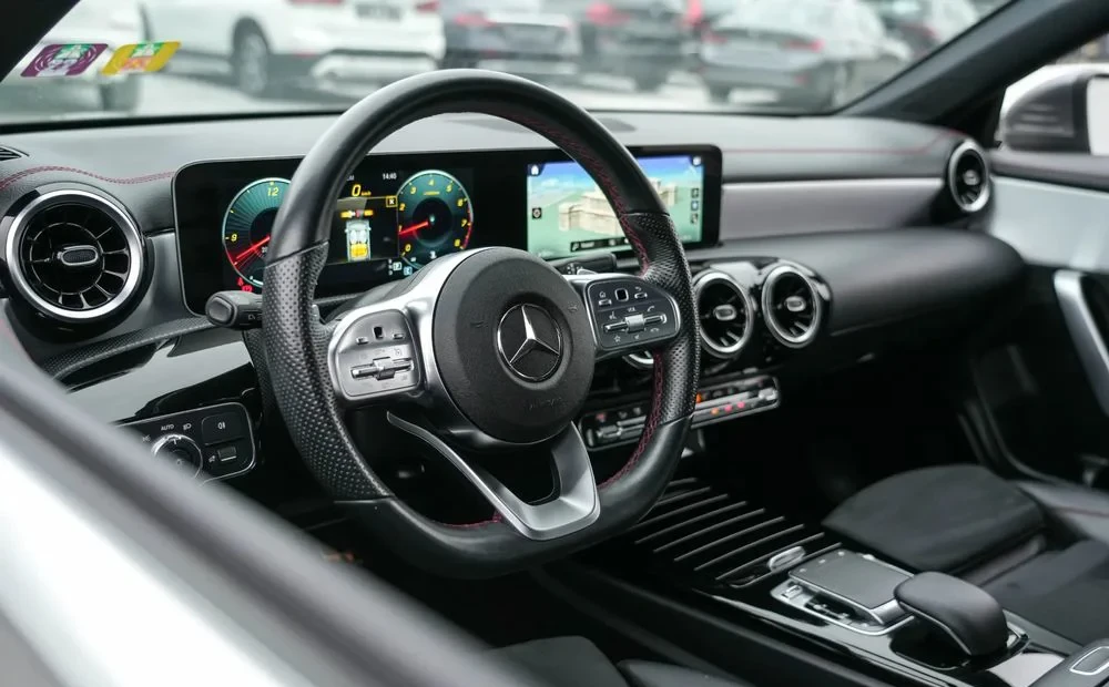 Poza 8 Mercedes-Benz CLA 200 7G-DCT AMG Line