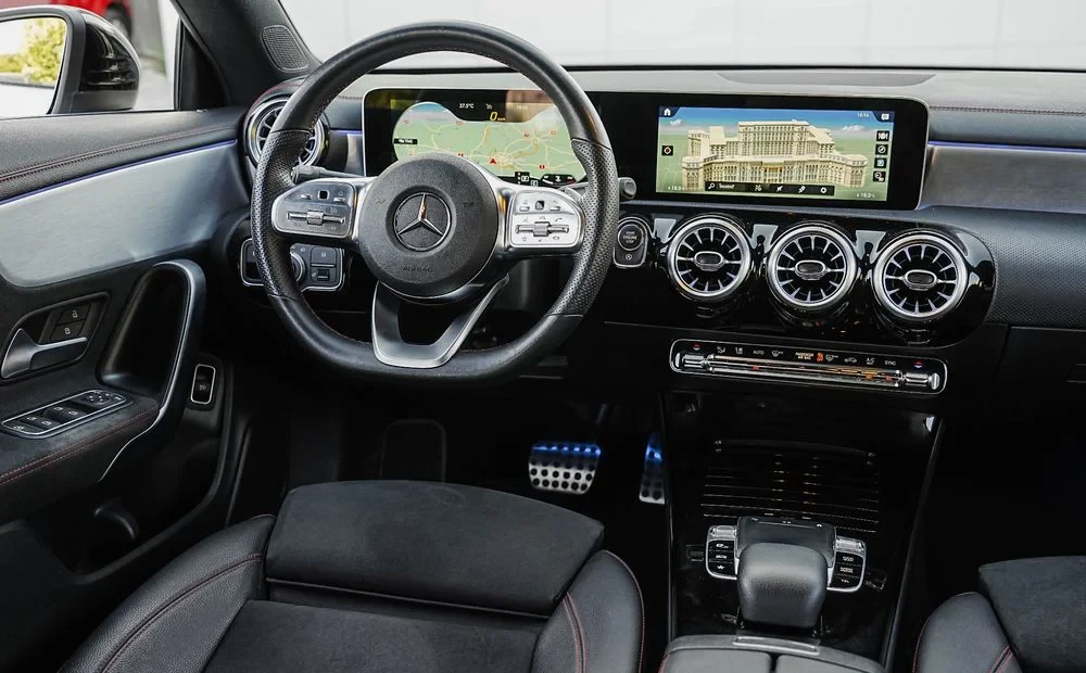 Poza 11 Mercedes-Benz CLA 180 d 7G-DCT AMG Line