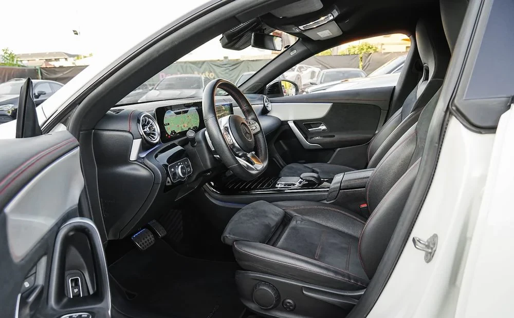 Poza 18 Mercedes-Benz CLA 180 d 7G-DCT AMG Line