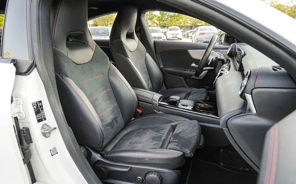 Poza 19 Mercedes-Benz CLA 180 d 7G-DCT AMG Line