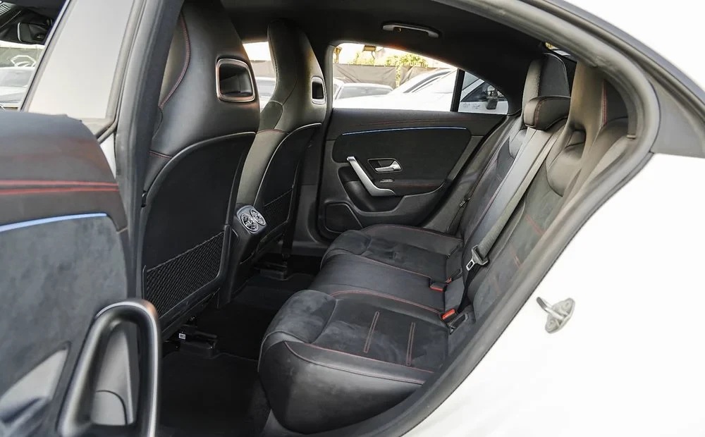 Poza 20 Mercedes-Benz CLA 180 d 7G-DCT AMG Line