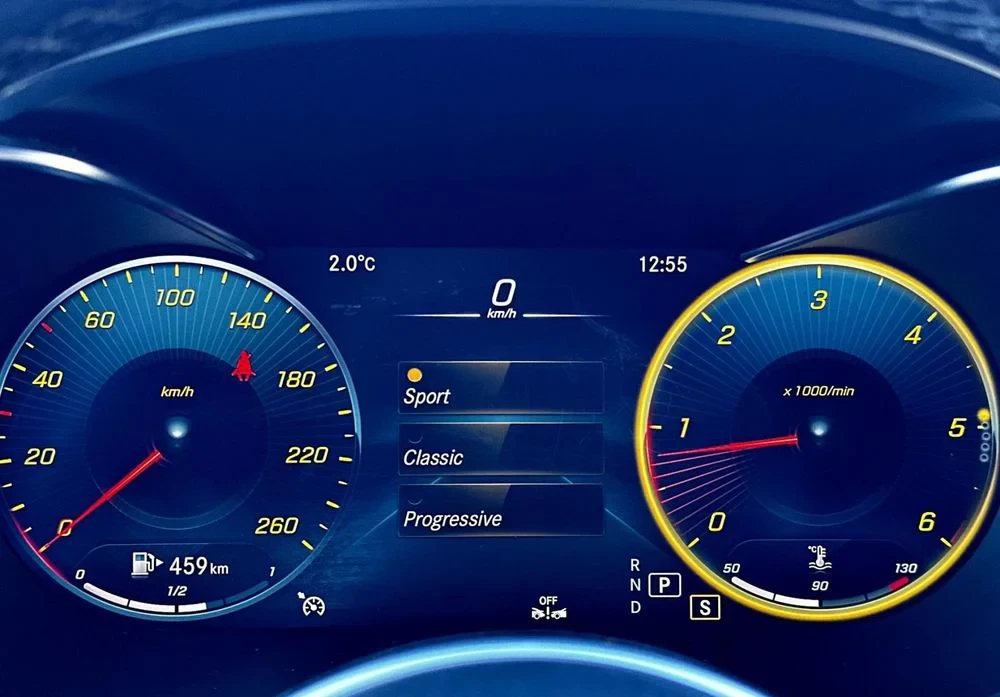 Poza 26 Mercedes-Benz GLC 220 d 4Matic 9G-TRONIC