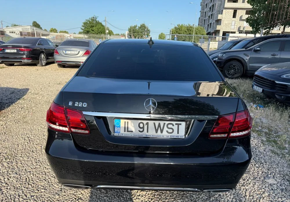 Poza 12 Mercedes-Benz E 200 CDI DPF BlueEFFICIENCY 7G-TRONIC
