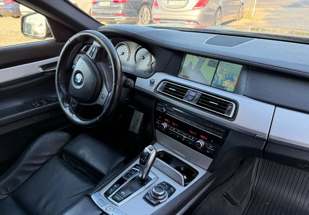Poza 12 BMW Seria 7 740d xDrive Edition Exclusive