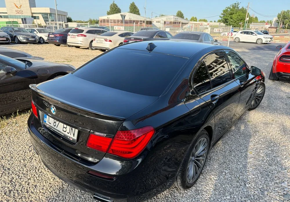 Poza 15 BMW Seria 7 740d xDrive Edition Exclusive