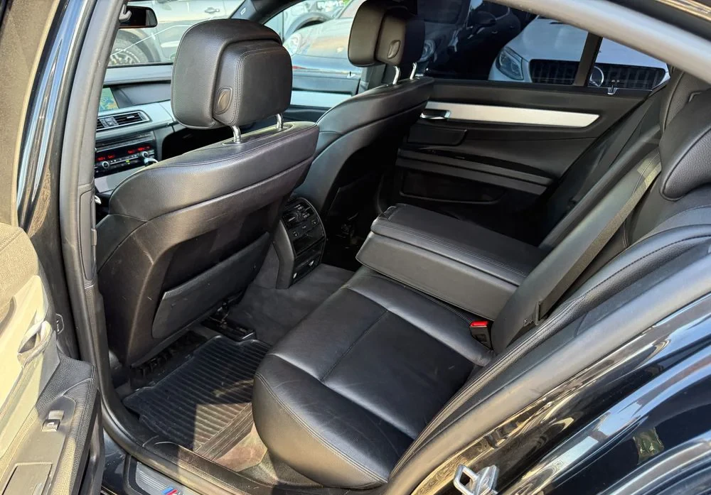 Poza 34 BMW Seria 7 740d xDrive Edition Exclusive